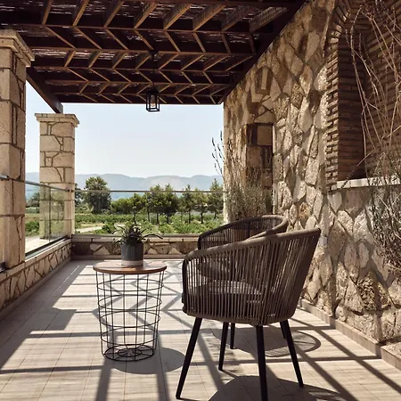 Casa Di Pietra, A Private Retreat With Heated Pool, By Thinkvilla Villa Gaitani