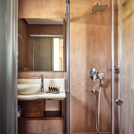 Casa Di Pietra, A Private Retreat With Heated Pool, By Thinkvilla Villa