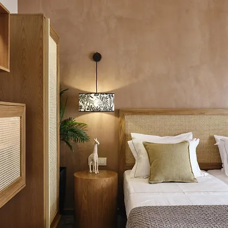 Casa Di Pietra, A Private Retreat With Heated Pool, By Thinkvilla Villa