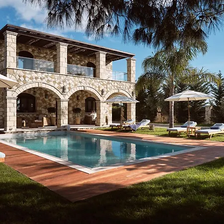 Casa Di Pietra, A Private Retreat With Heated Pool, By Thinkvilla Gaitani